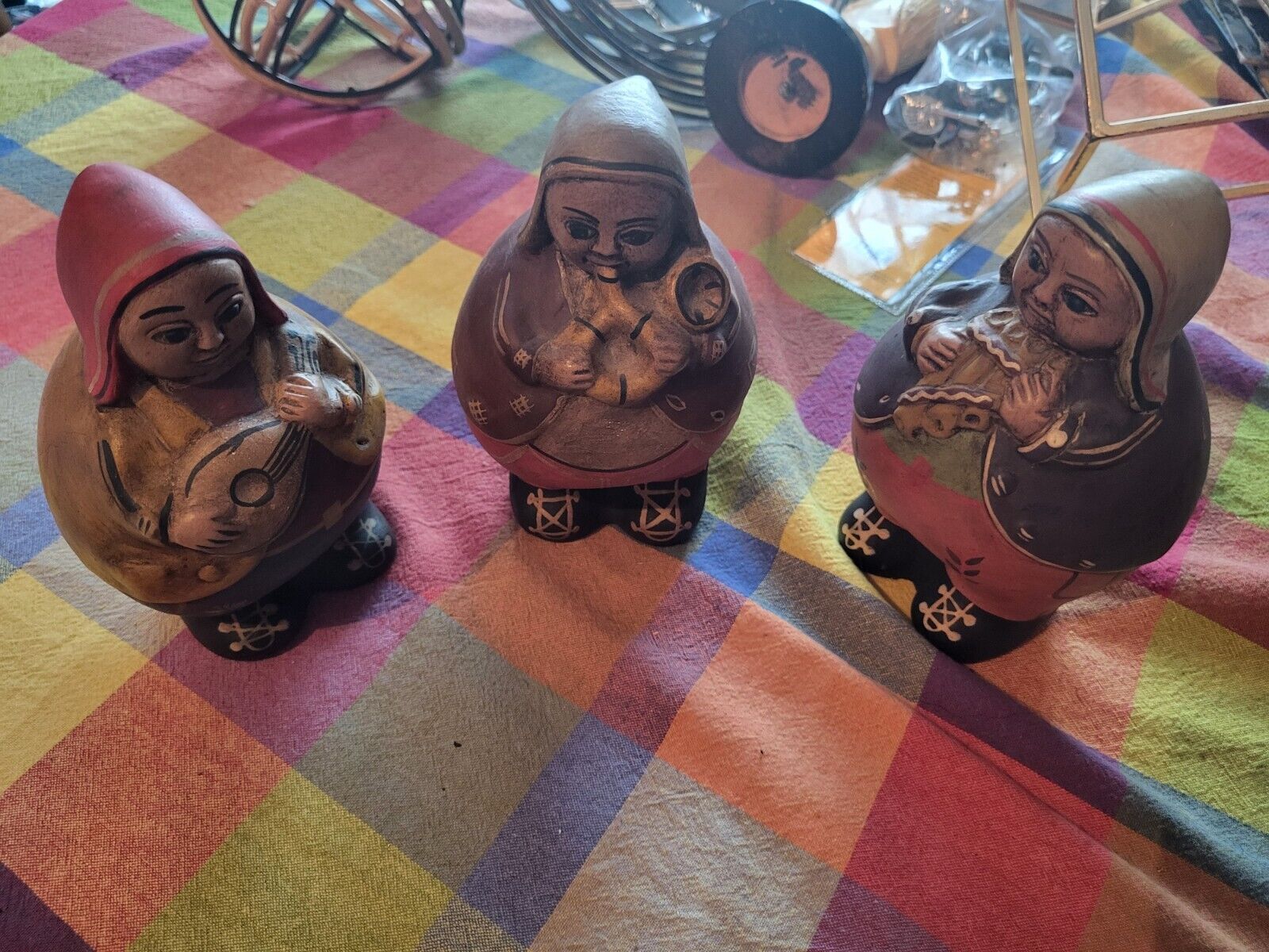 Set of 3 Peruvian Chulucanas terracotta figurines