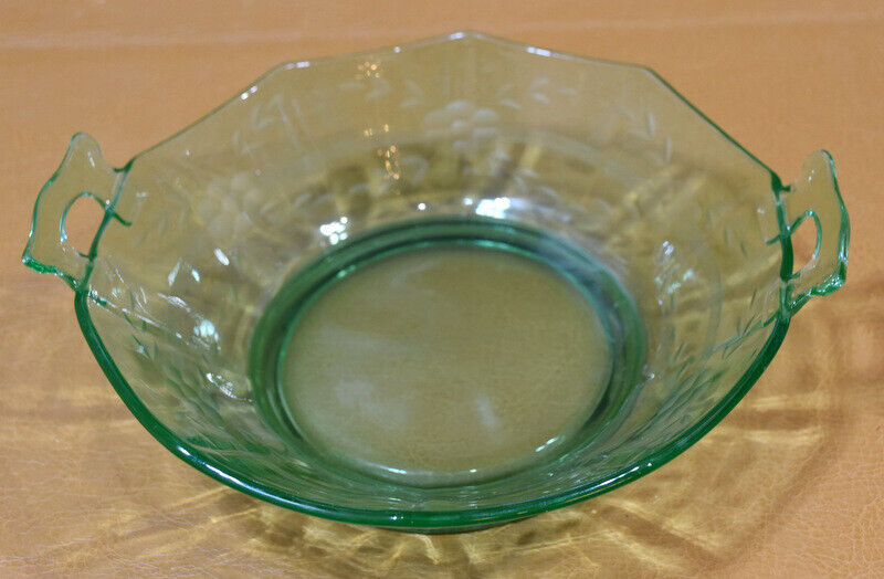 Vintage Green Depression Glass Bowl Etched Serving Bowl with Handles Decagon 9\