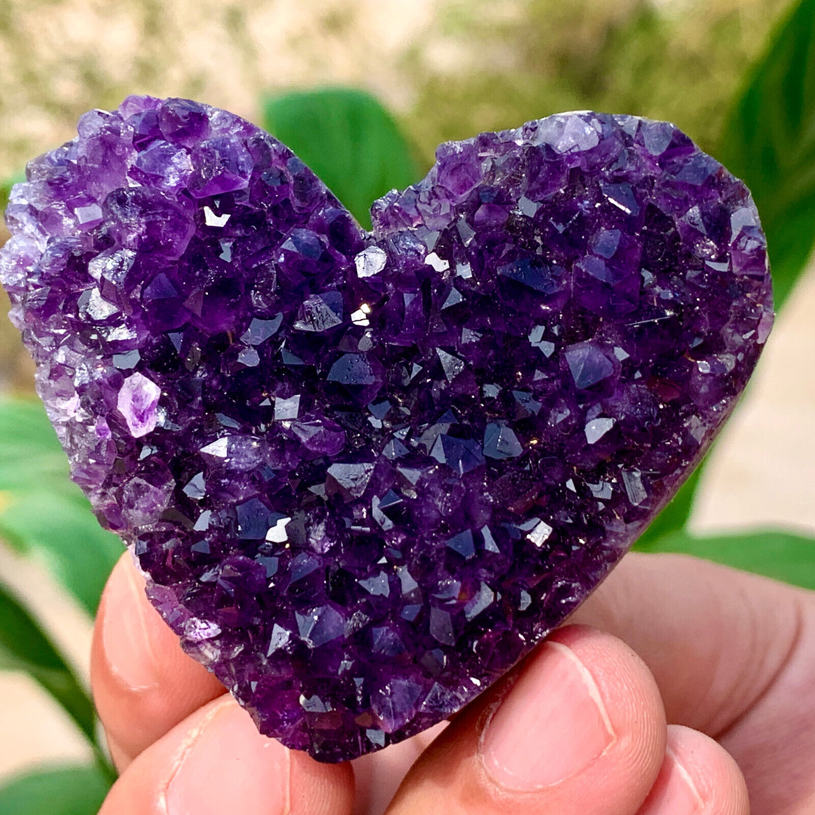 86G Natural heart-shaped Amethyst gem quartz cluster crystal sample