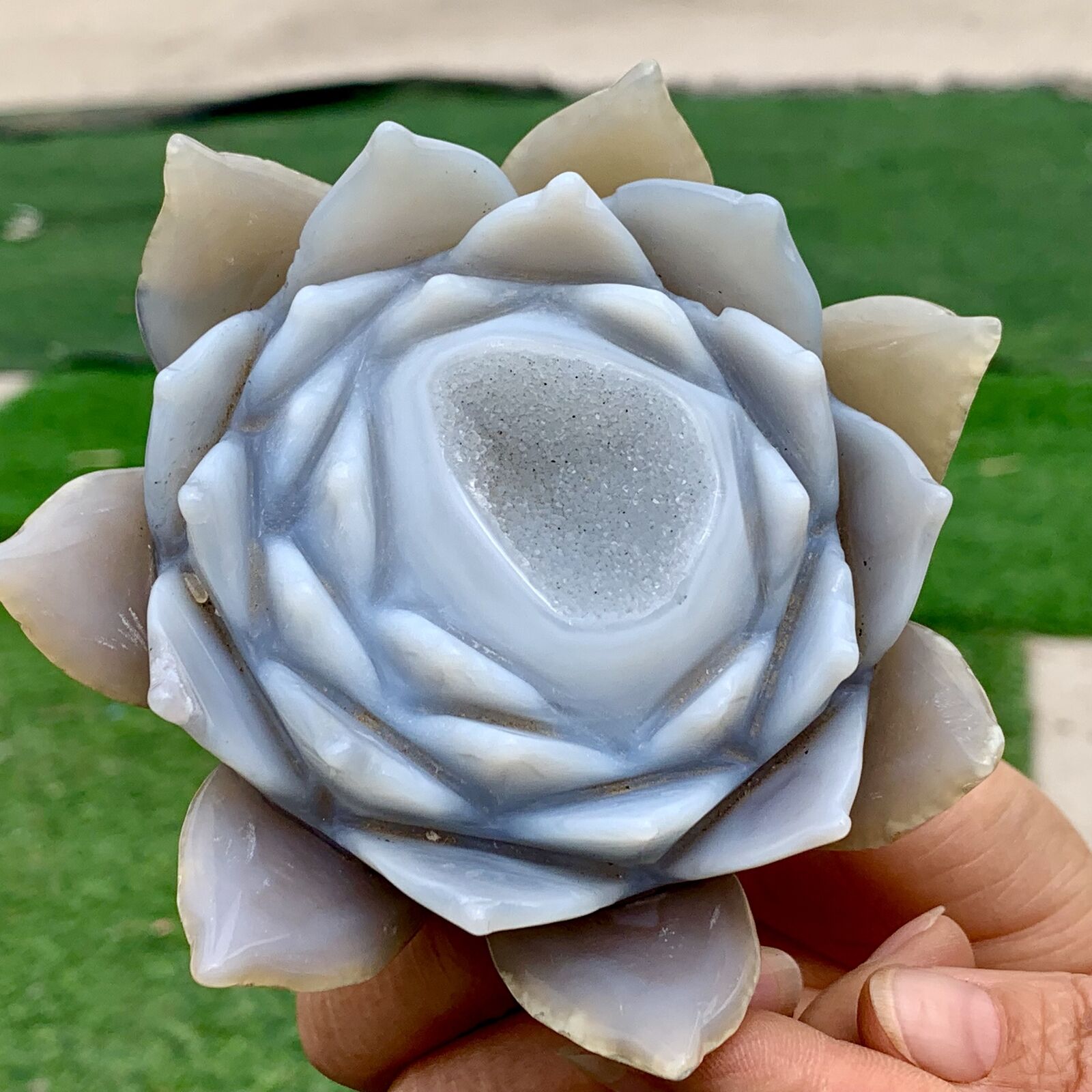 432G Natural GEODE Agate Hand Carved Lotus Quartz Crystal Reiki Healing Gift