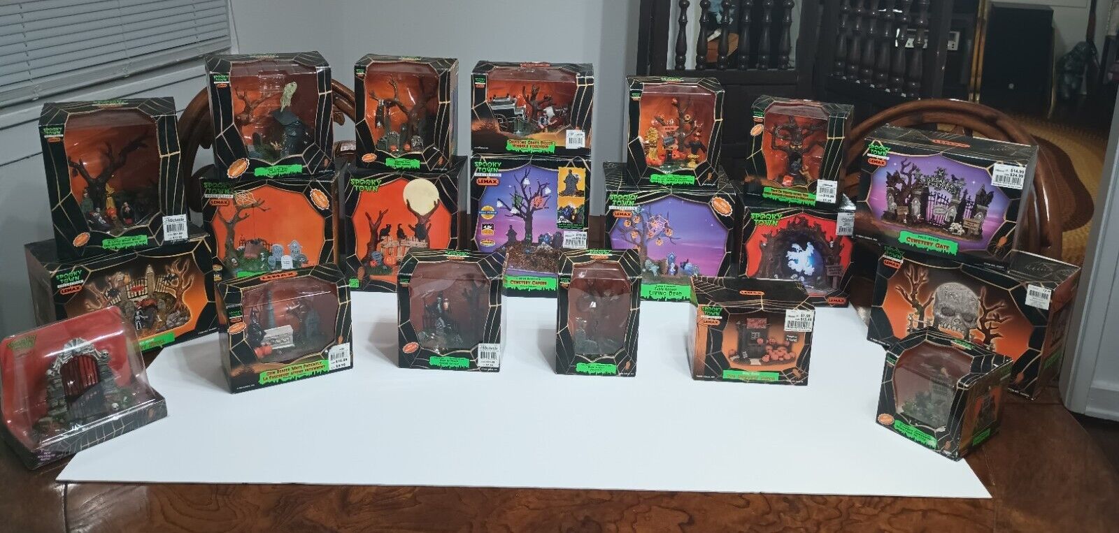 SPOOKY TOWN LEMAX  VTG Halloween Lot of 20 Items Boxed * TESTED * 🔥🔥