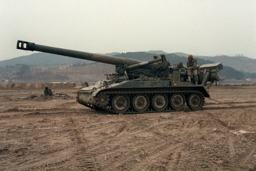 US ARMY USA M-110A2 8-inch howitzer DD 8X12 PHOTOGRAPH