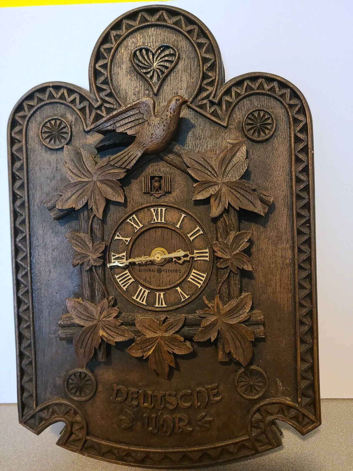 Vintage General Electric Version Of A German Coo-Coo Clock. (Plastic)