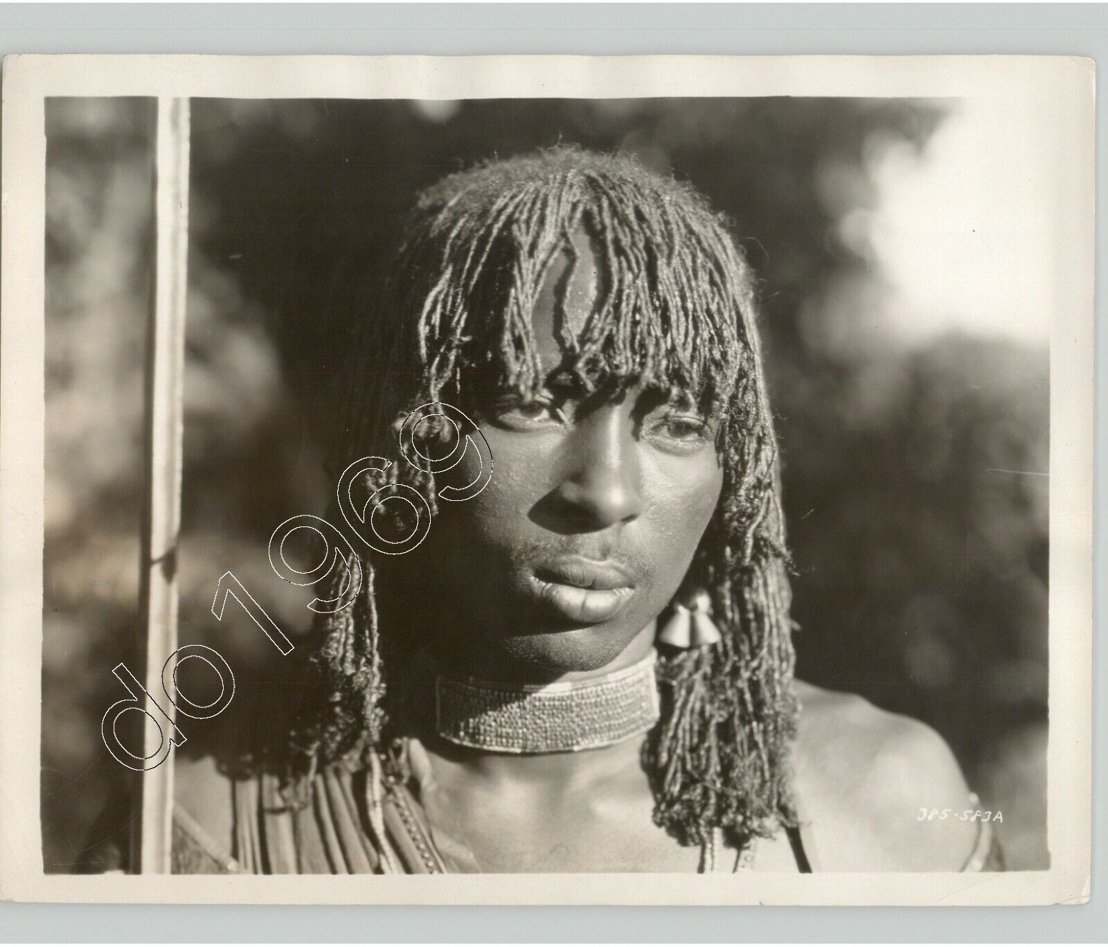 AFRICAN TRIBAL WARRIOR w SPEAR Hunter Gatherer Native 1930 Press Photo