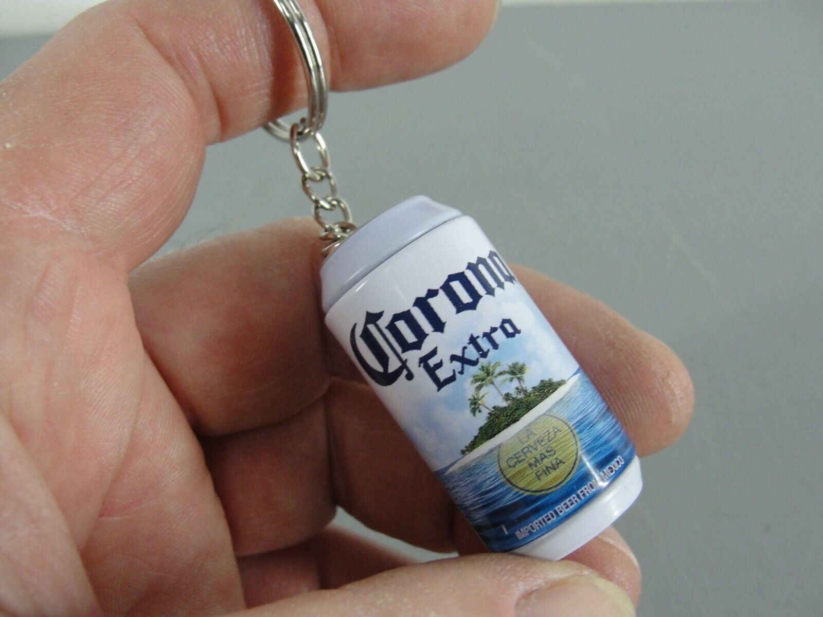 CORONA EXTRA 👑 MINI BEER CAN BEACH IN A STEEL CAN KEYRING KEY CHAIN CHARM NEW