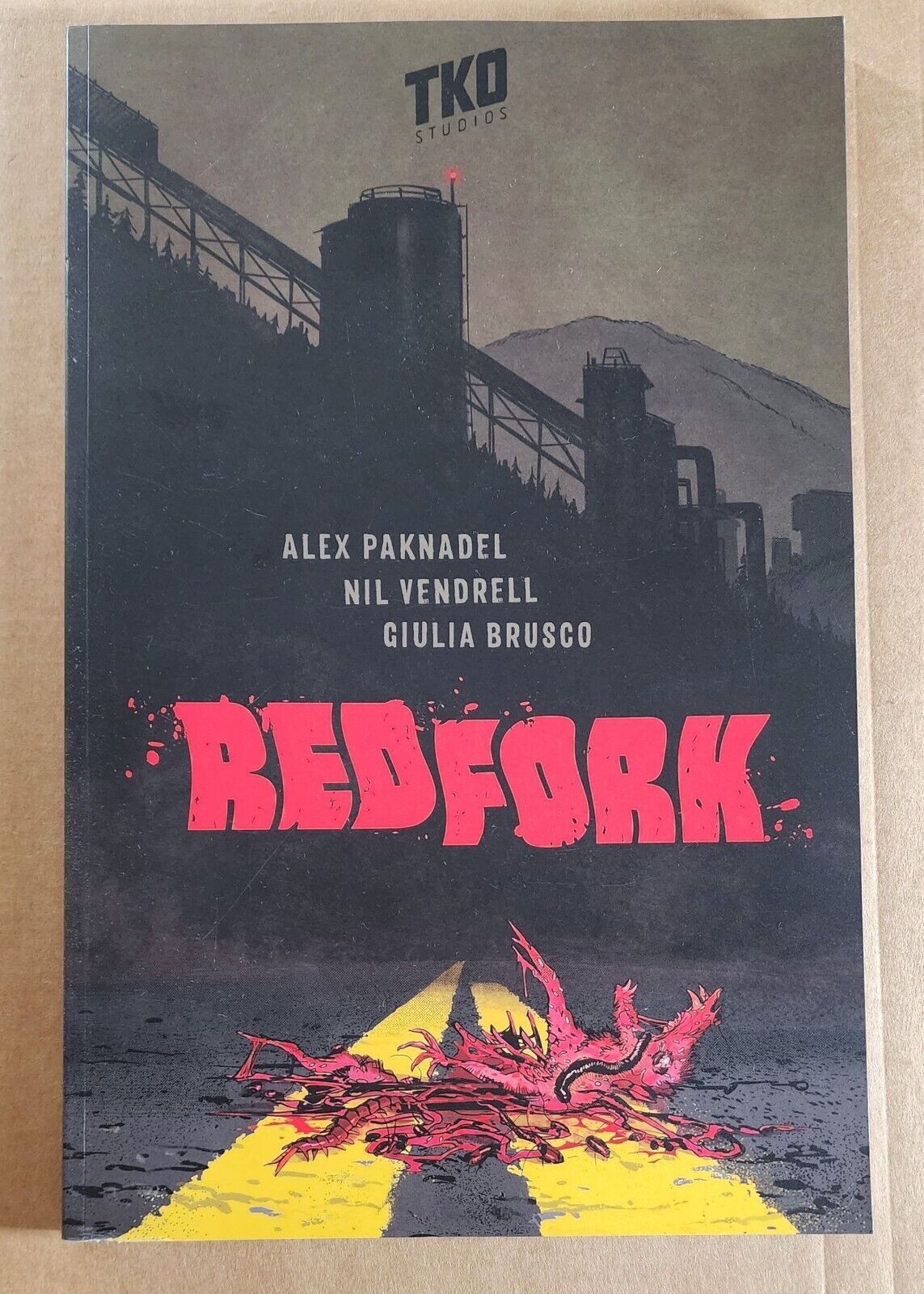 Redfork by Alex Paknadel (2020, Trade Paperback)