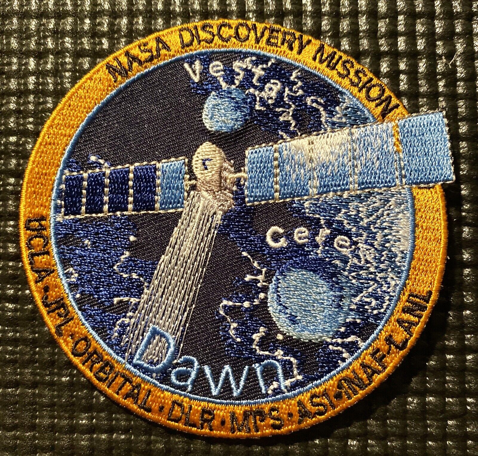 NASA JPL DAWN DISCOVERY MISSION - VESTA - CERES - UCLA - SPACE PATCH - 3.5