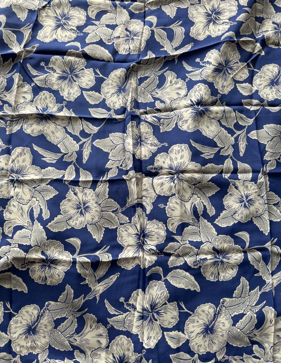 Vintage Fabric Blue & White Hibiscus 36 inches x 4.5 yards
