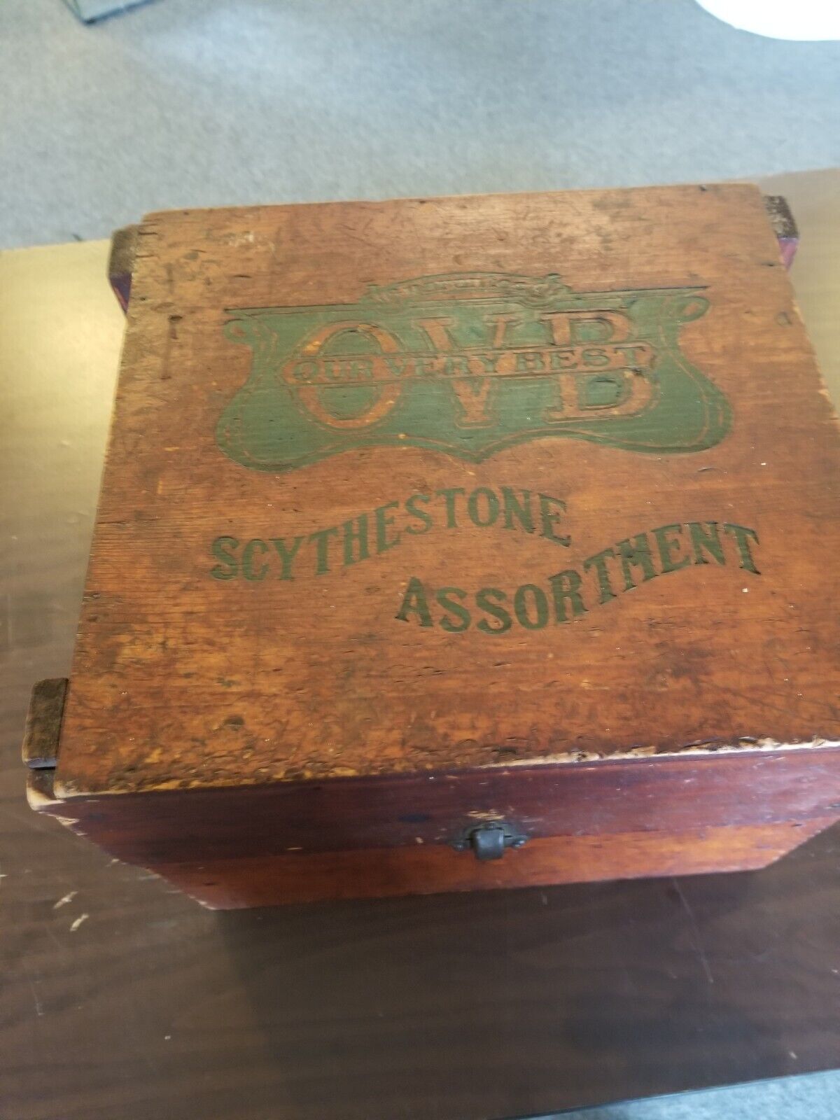 Antique ADVERTISING OVB SCYTHESTONE ASSORTMENT DISPLAY BOX HIBBARD SPENCER 05103