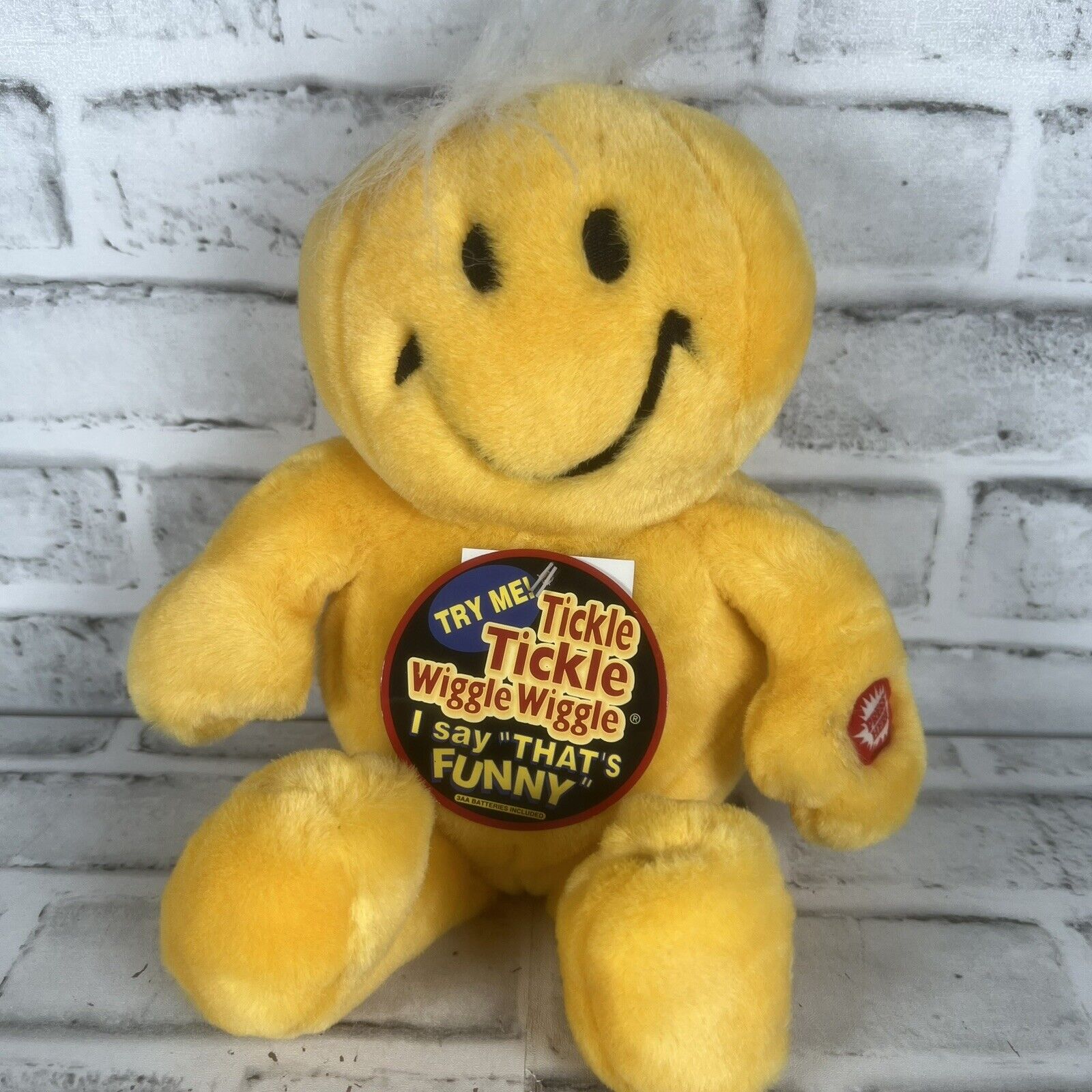 Vintage Dan Dee Yellow Smiley Face Tickle Tickle Wiggle Wiggle Talking Plush