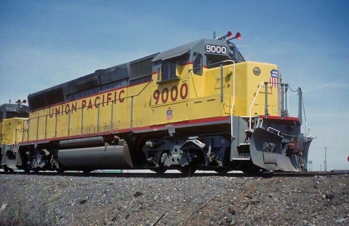 UP 9000_july 1984__ORIGINAL TRAIN SLIDE