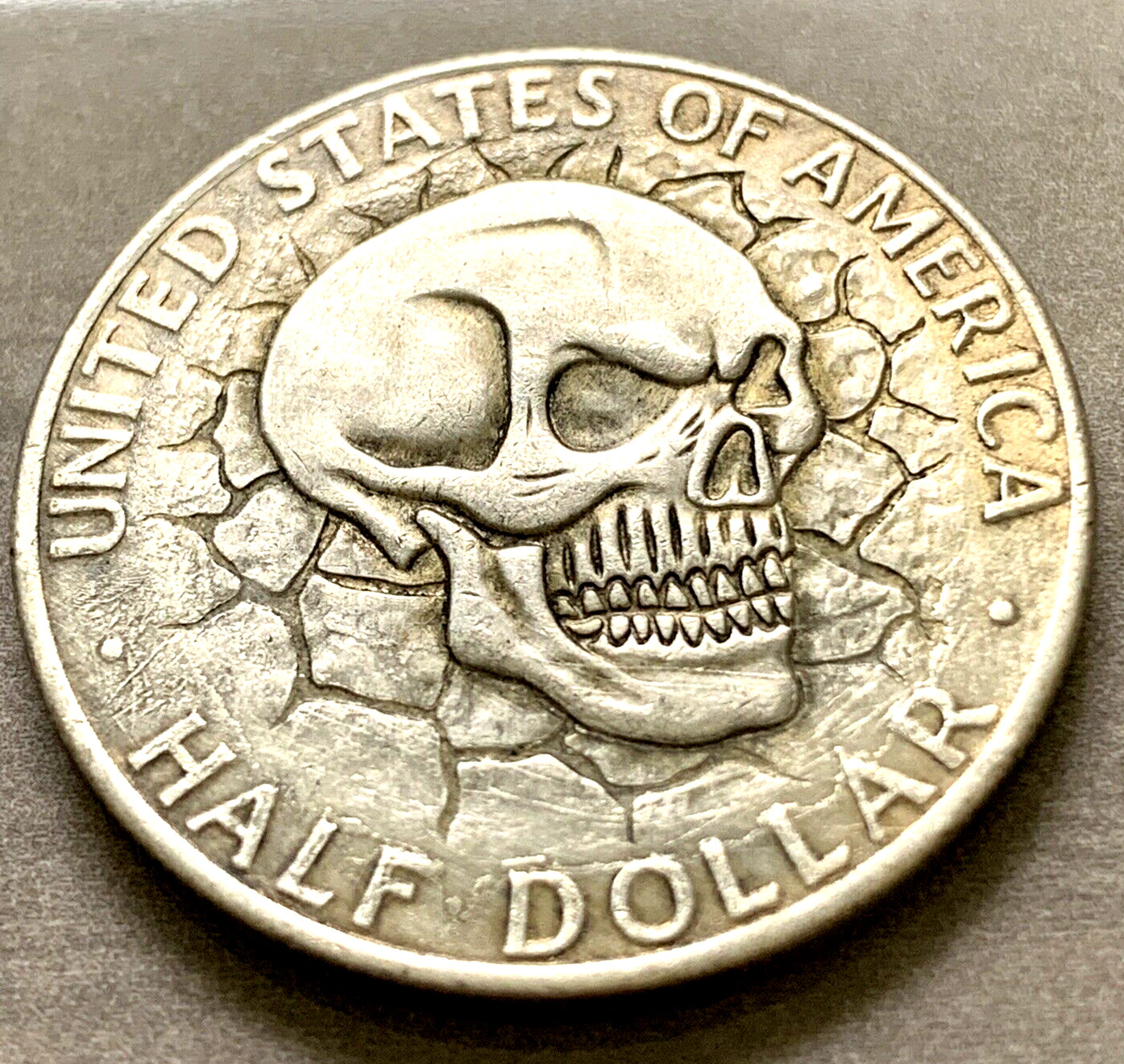 Cracked Cool Skull Novelty Heads Tails Challenge Coin Antique Finish