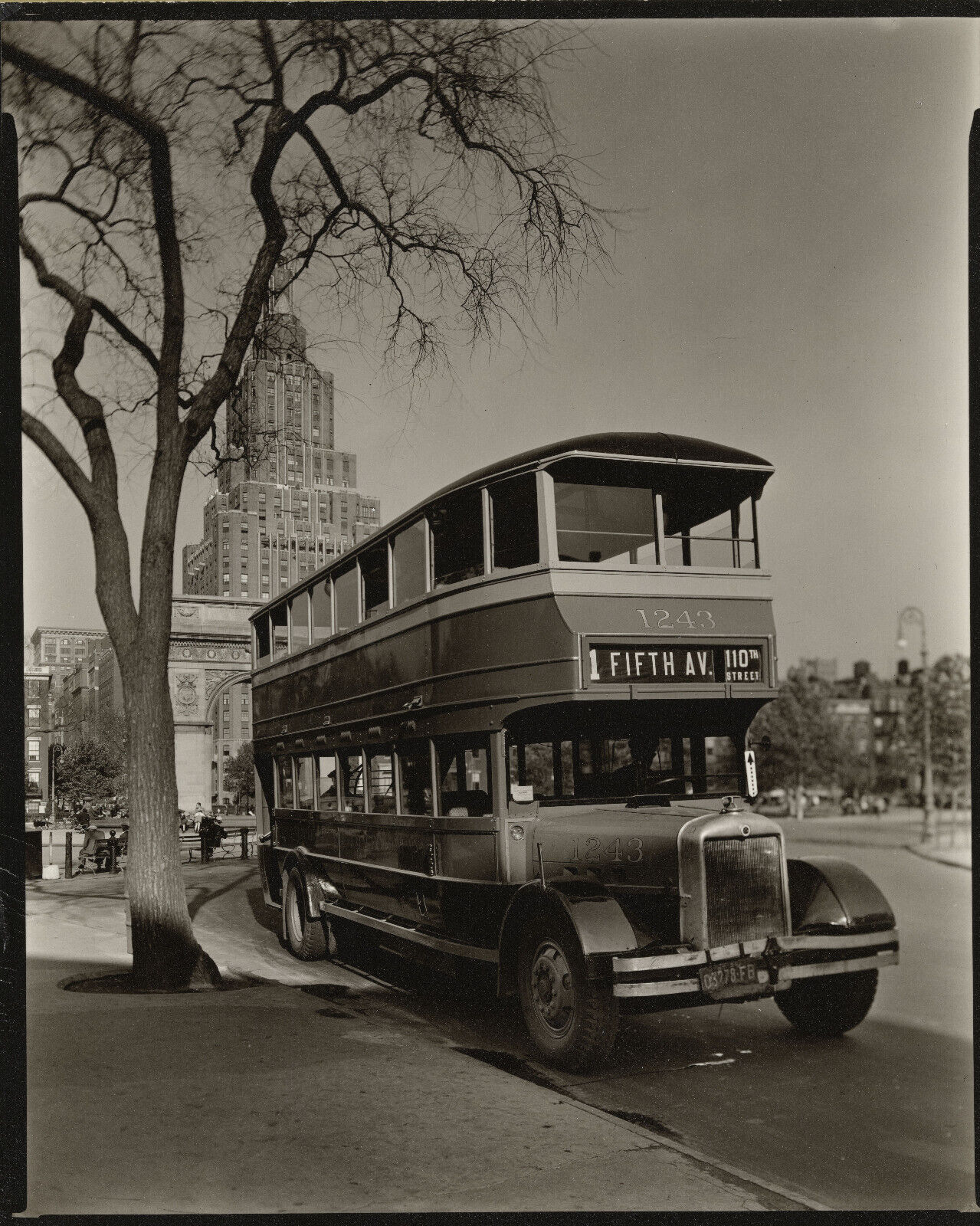Old 8X10 Photo, 1930\'s Fifth Avenue Bus, Washington Square NYC 58511857