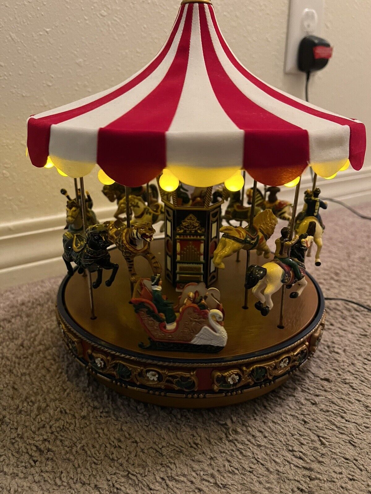 Gold Label Collection The Carousel *Tested And Working*