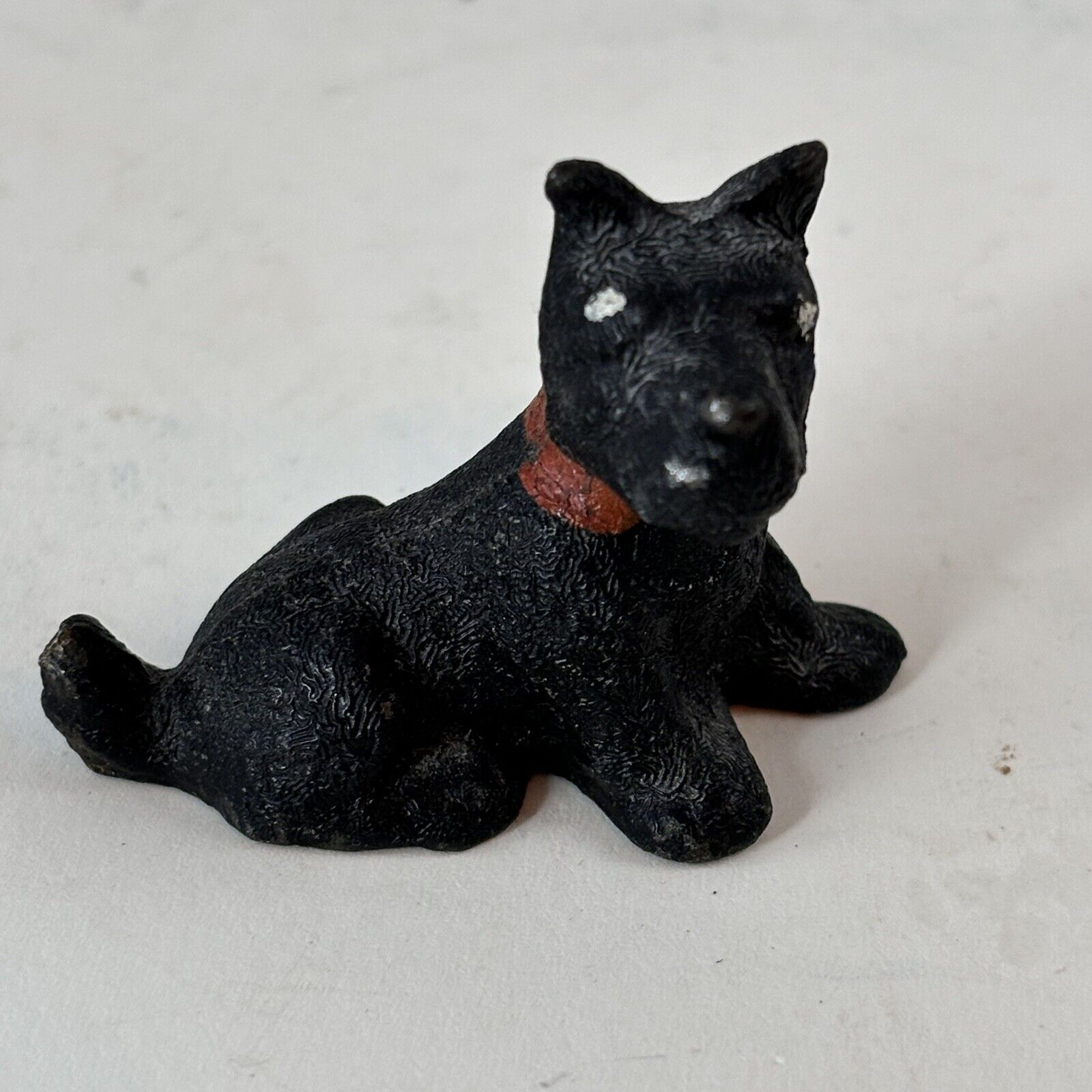 Antique Vintage Carved Resin Painted Black Scotty Scottie Dog Miniature Figurine