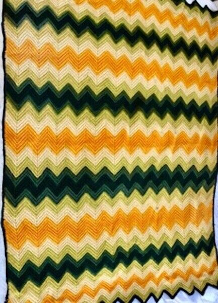 Rare Vintage Wavy Crochet Afgan. Circa 1940’s
