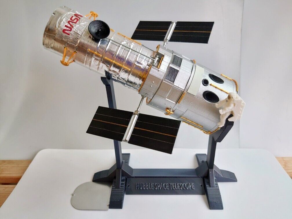 NEW 1/72 Scale NASA Hubble Space Telescope HST Static Model Painted Collections 