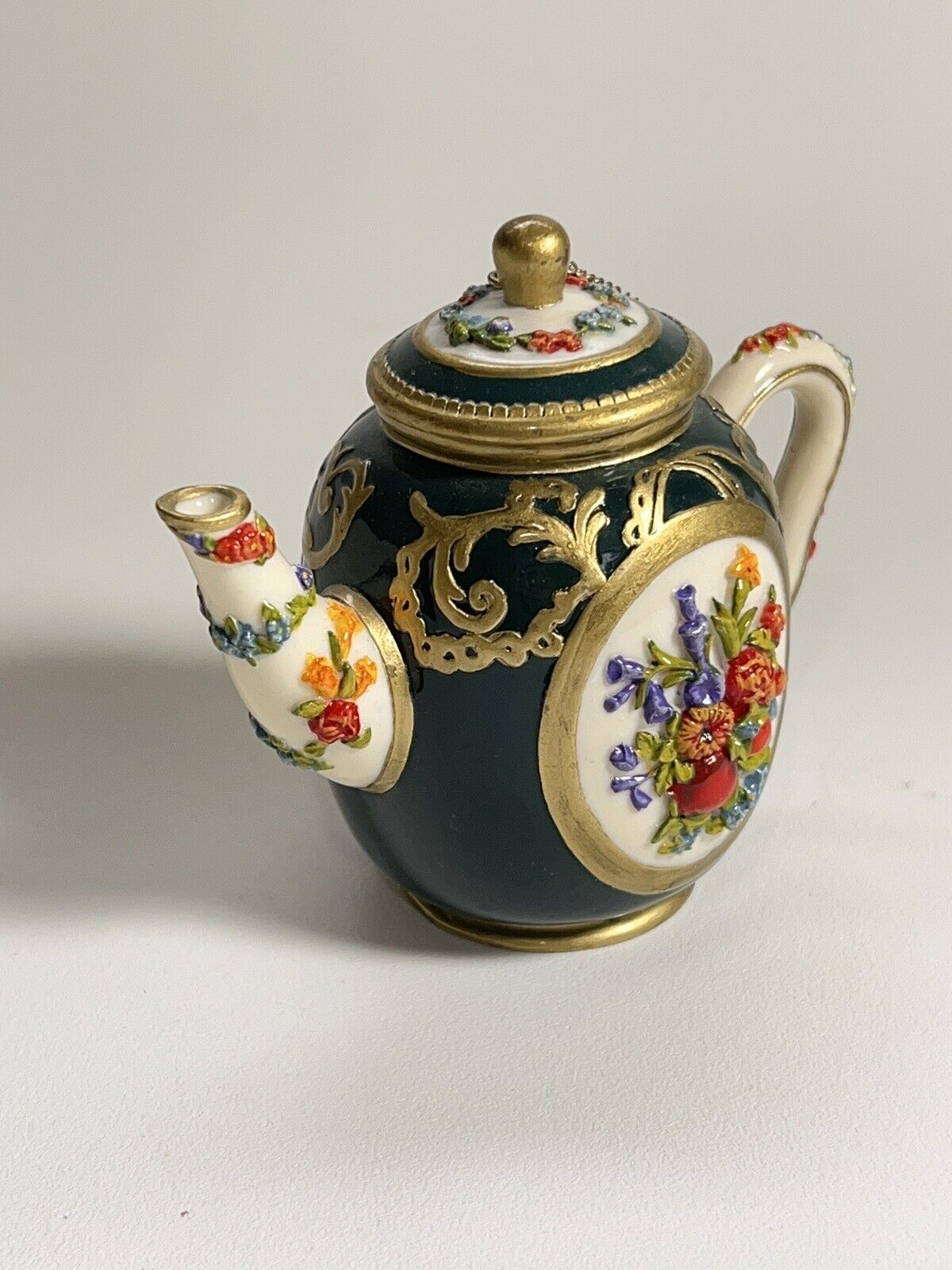 Collectable Ceramic Nini Elizabeth Hall Miniature Teapot Mayfair Edition 3.5\