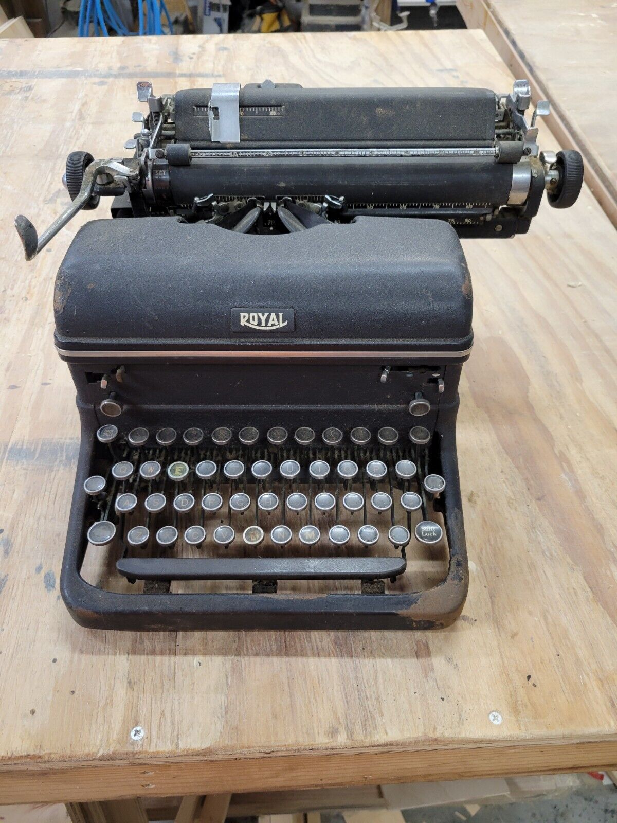 Vintage 1940s Black Royal Quiet Deluxe Portable Typewriter