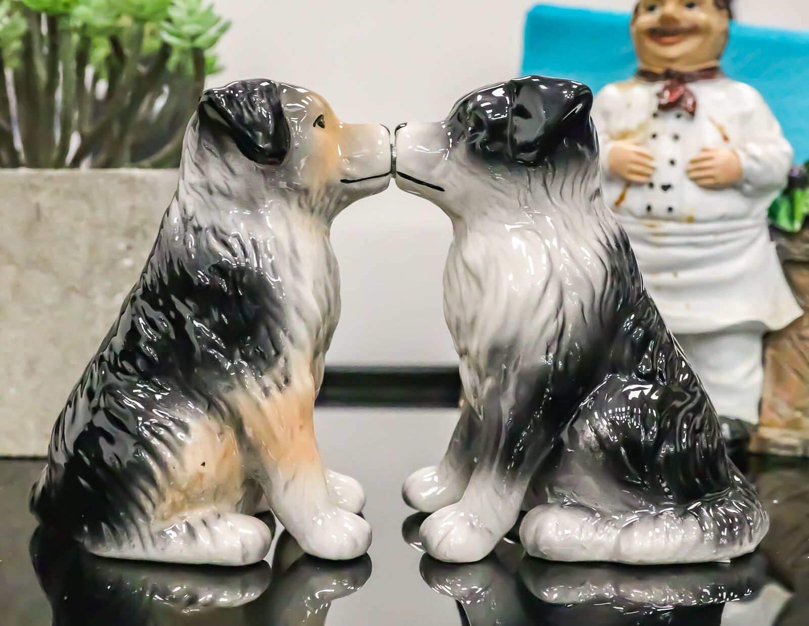 Dog Australian Shepherd Salt & Pepper Shakers Ceramic Magnetic Figurine Set 3\