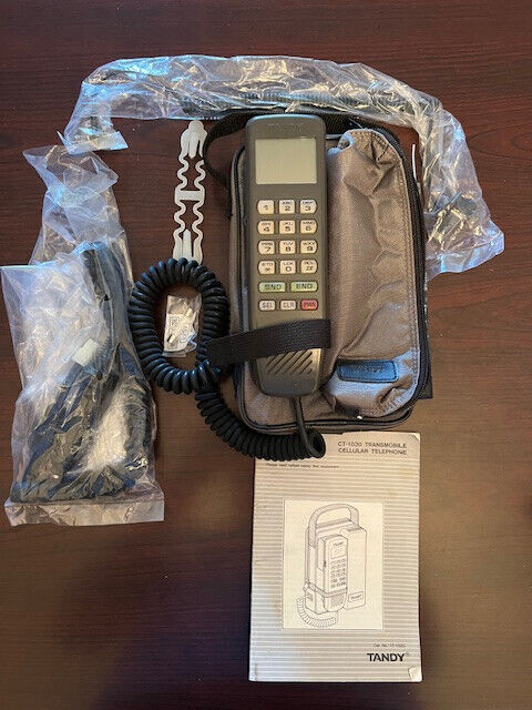 Vintage Tandy CT-1030 Cellular Transmobile Telephone With Box & Manual testedWks