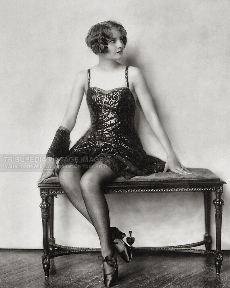 Vintage 1920s Barbara Stanwyck Photo - Ziegfeld Follies - Flapper Girl - Actress