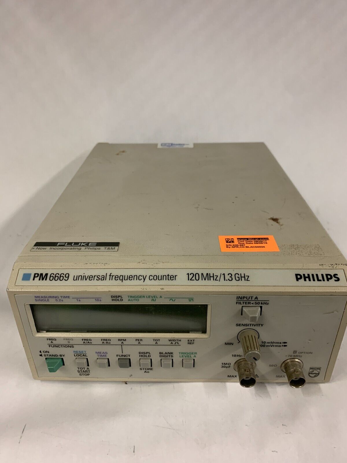 FLUKE PM 6669 Universal Frequency Counter 