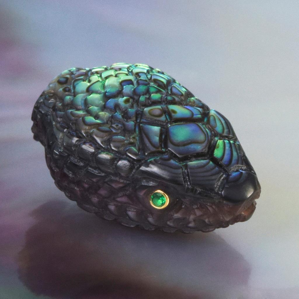 Snake Head Bead Carving Paua Abalone Black Pinna Shell & Emerald Gem Eyes 4.05g