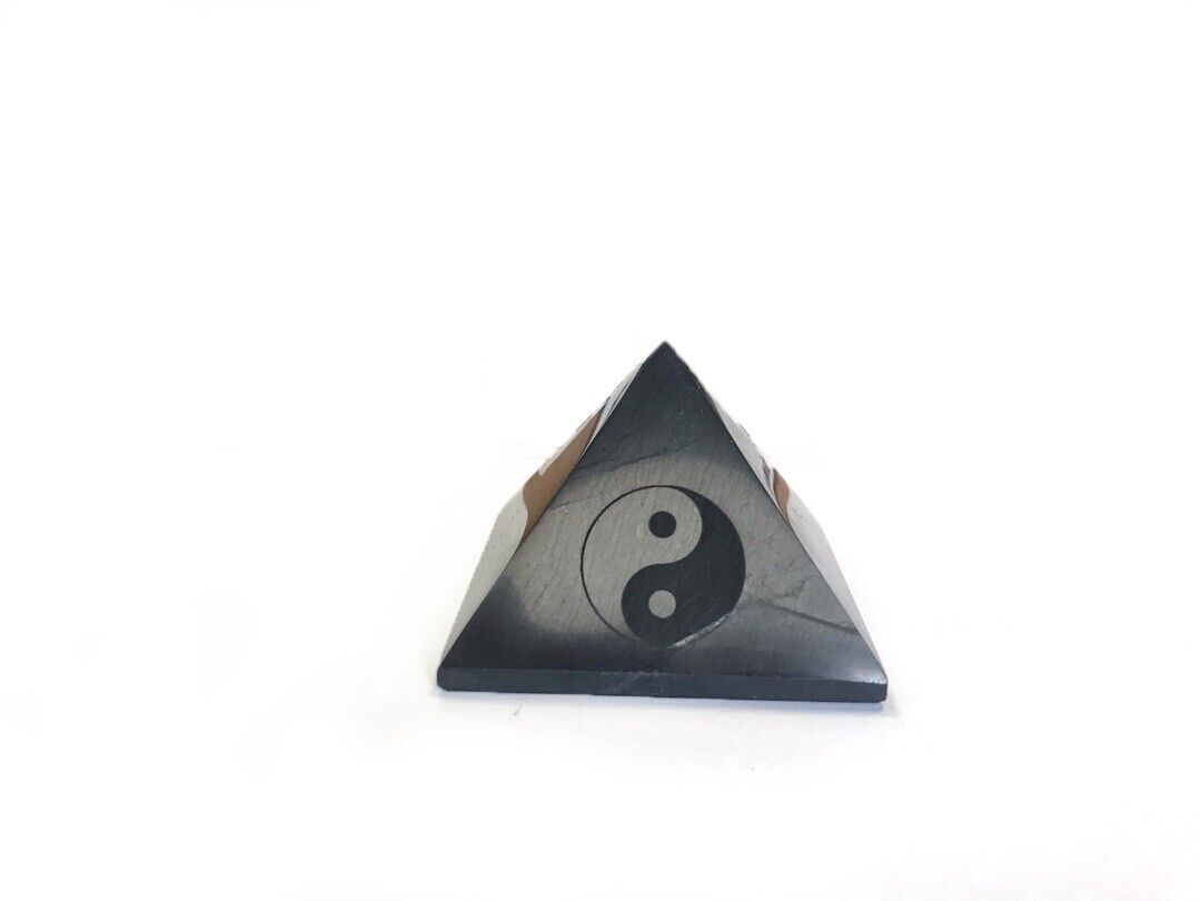Polished shungite pyramid 100x100mm 3,94 Yin Yang Karelia EMF protection
