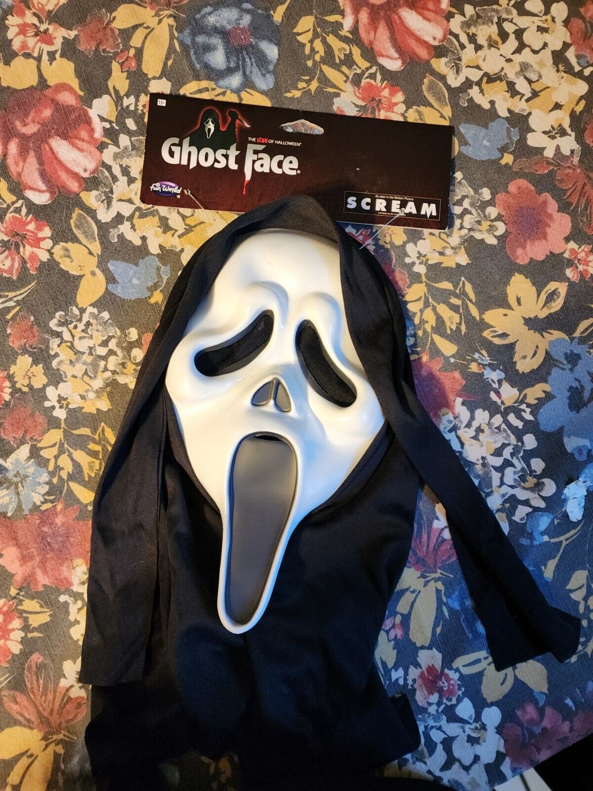 Scream Ghost Face Adult Costume Hooded Halloween Mask Fun World 9206S