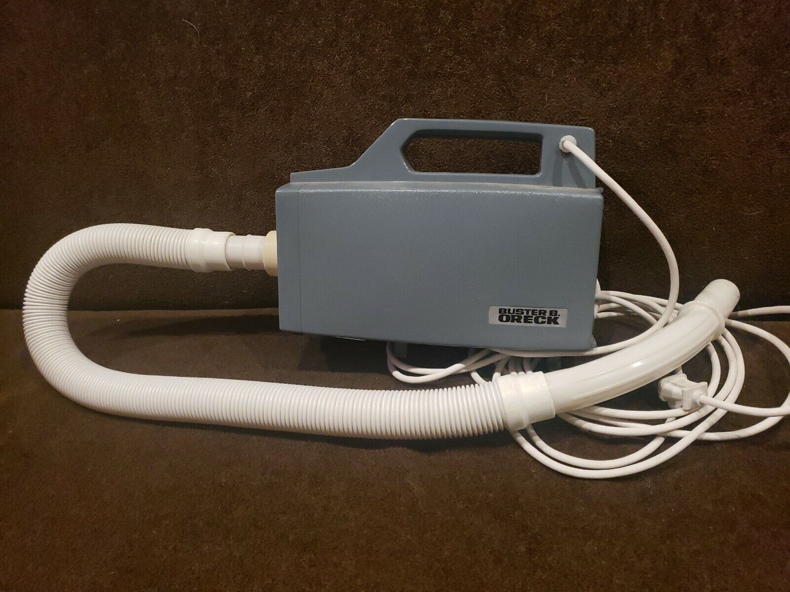Vintage Buster B Oreck BB-180 Handheld Vacuum Cleaner Grey corded accessories 