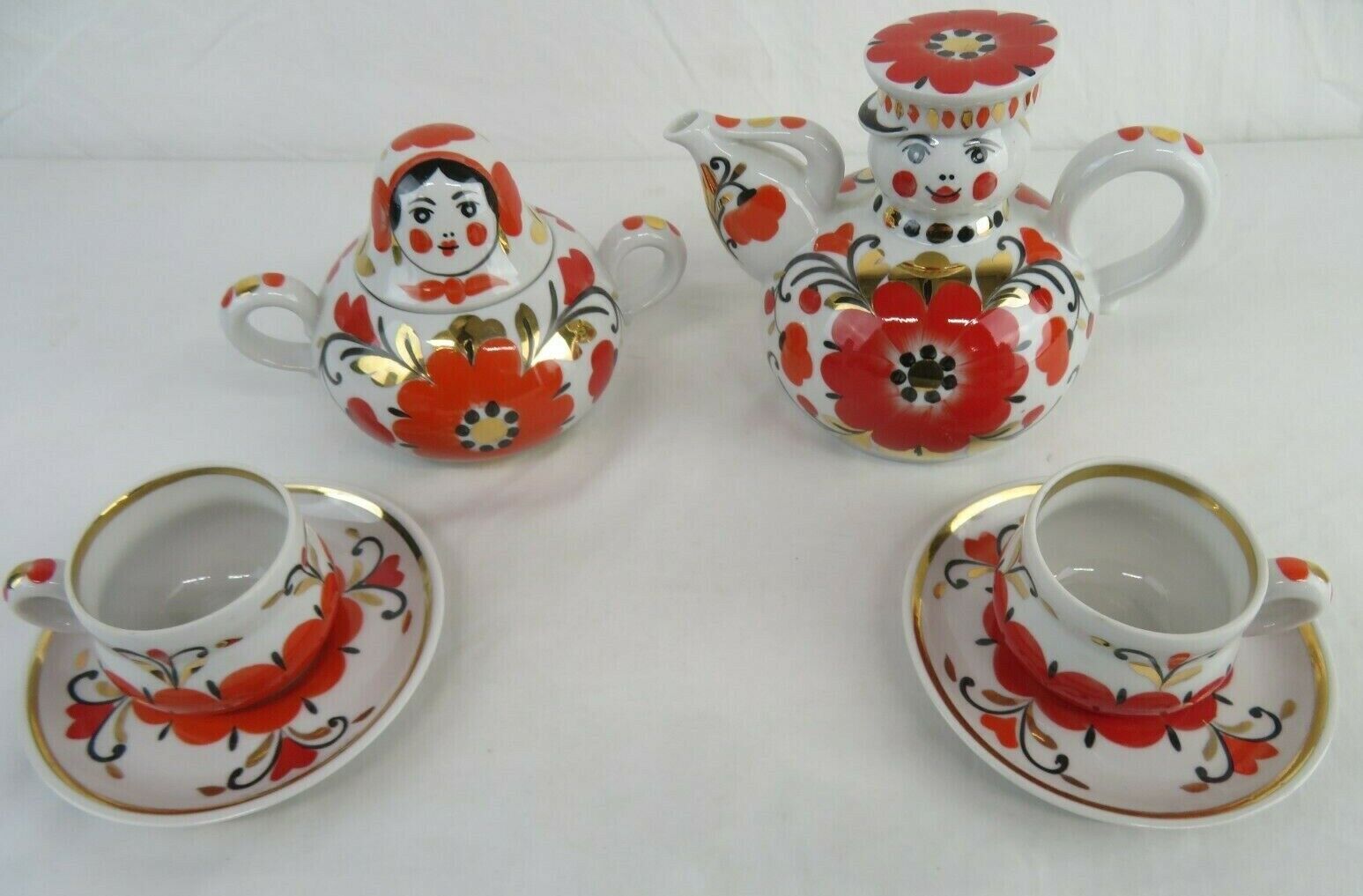 Happy Couple Porcelain Tea Set Golden Khokhloma By Promysly Verbilok