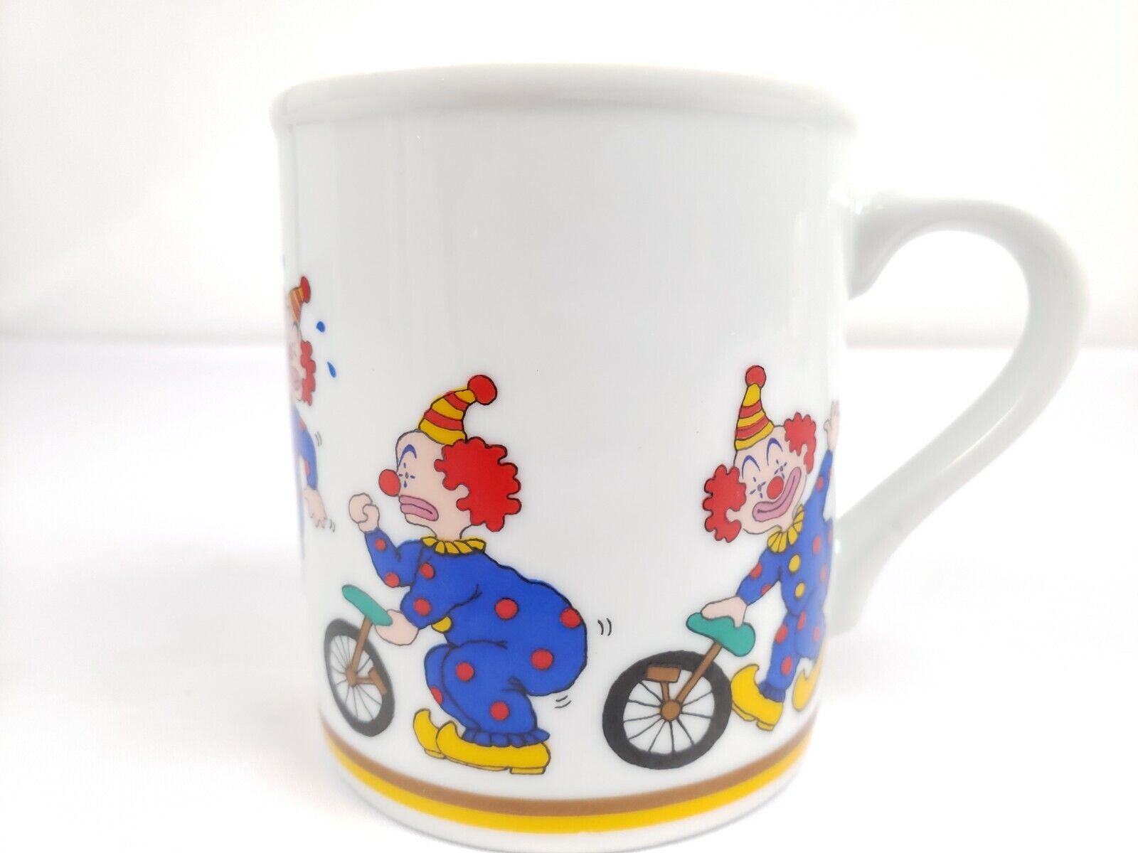 Papel Clown-Around Ceramic Coffee Mug Unicycle Circus Creepy Clown 