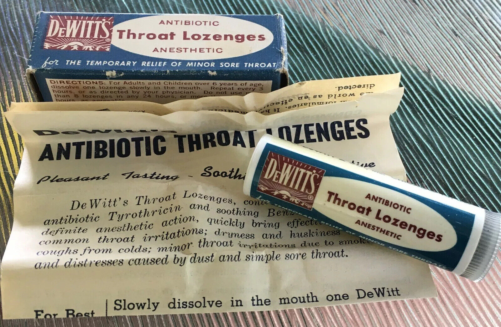 VTG DEWITT\'S antibiotic Throat Lozenges anesthetic sealed tube in original box 