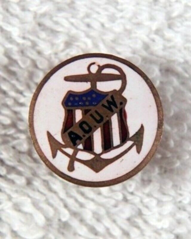 A.O.U.W Ancient Order of United Workers - Lapel Pin, white 17 mm