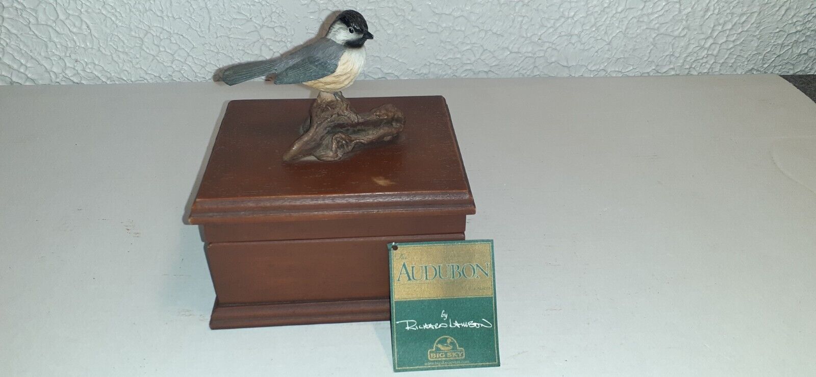 Collectible Big Sky Audubon Richard Lawson Bird Song Player Box