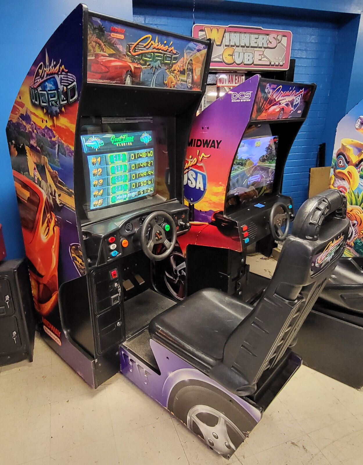CRUISIN WORLD Sit Down Arcade Driving Racing Video Game Machine Cruisn - WORKING