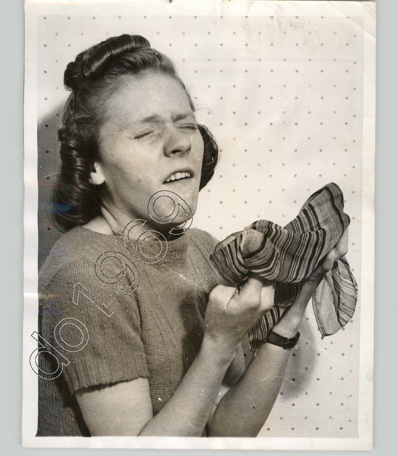 COMMON COLD FOUNDATION Ad w Sneezing Young Woman w Handkerchief 1952 Press Photo
