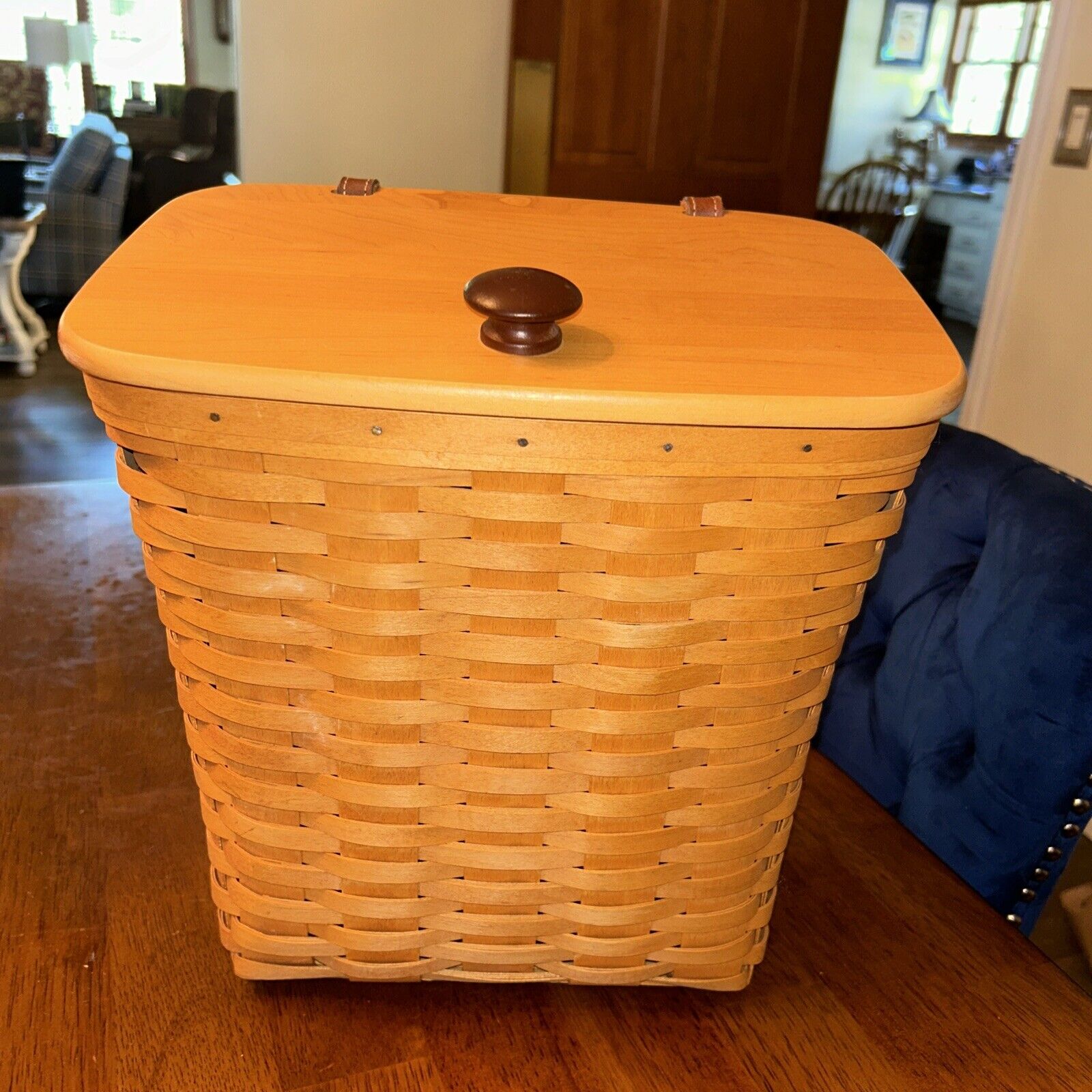 Longaberger 2000 Mail Basket With Attached Lid