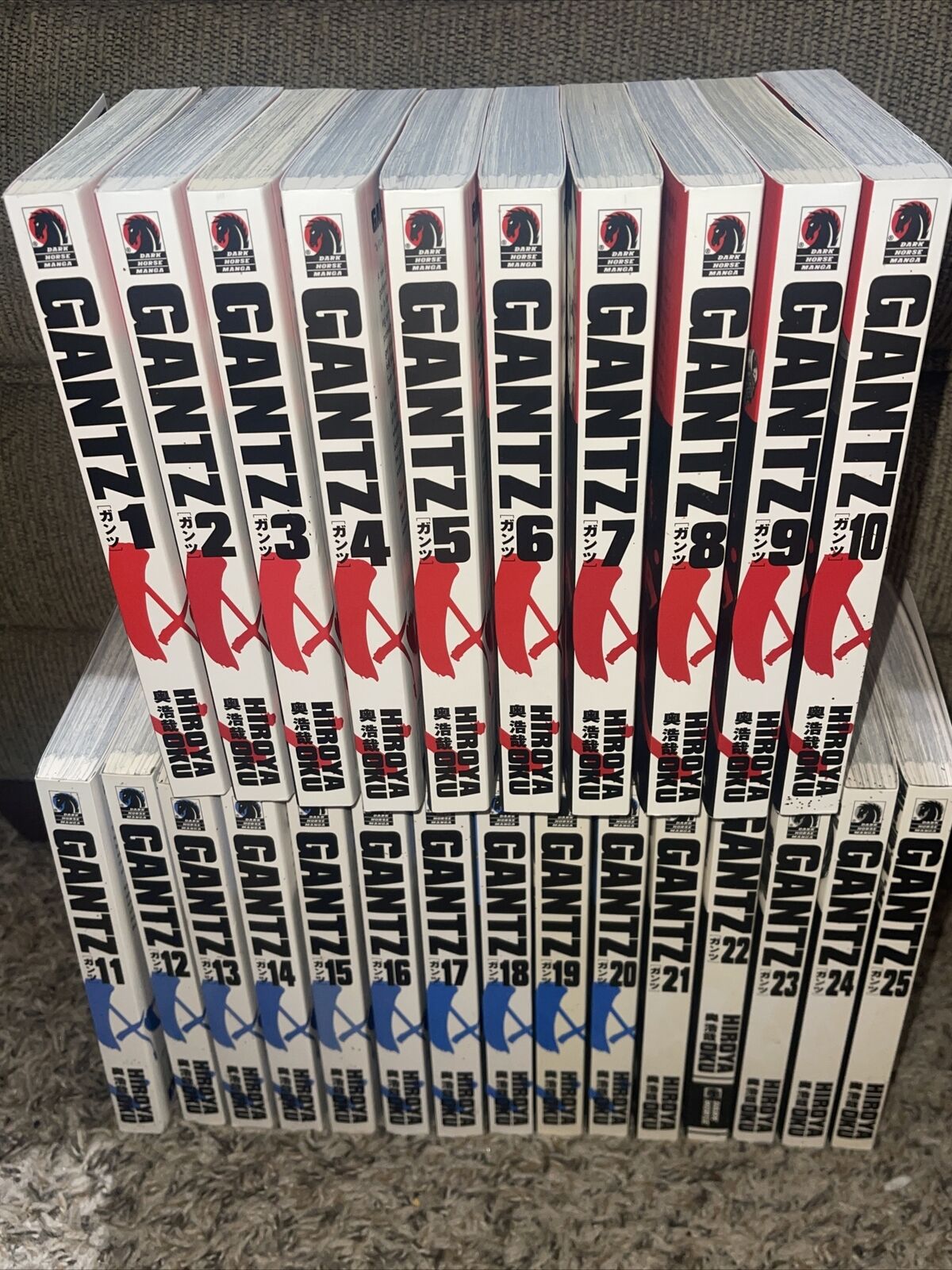 Gantz Volumes 1-25 English Language Dark Horse All First Edition Great Condition