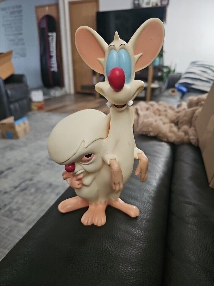 Pinky and The Brain Hard Plastic Figures 10 1/2\