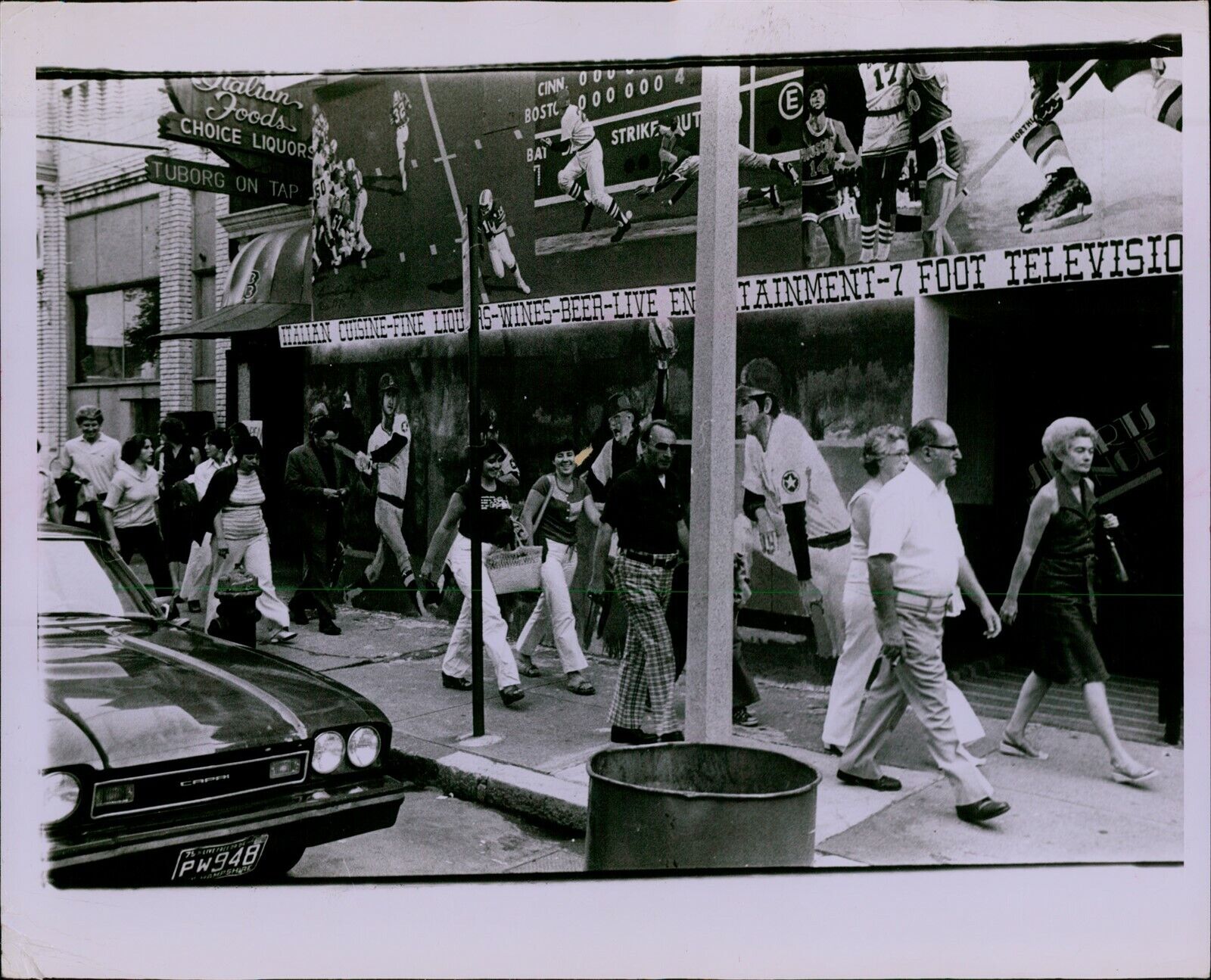 LG869 1977 Original Photo BOSTON SPORTS LOUNGE Restaurant Crowded Sidewalk Scene