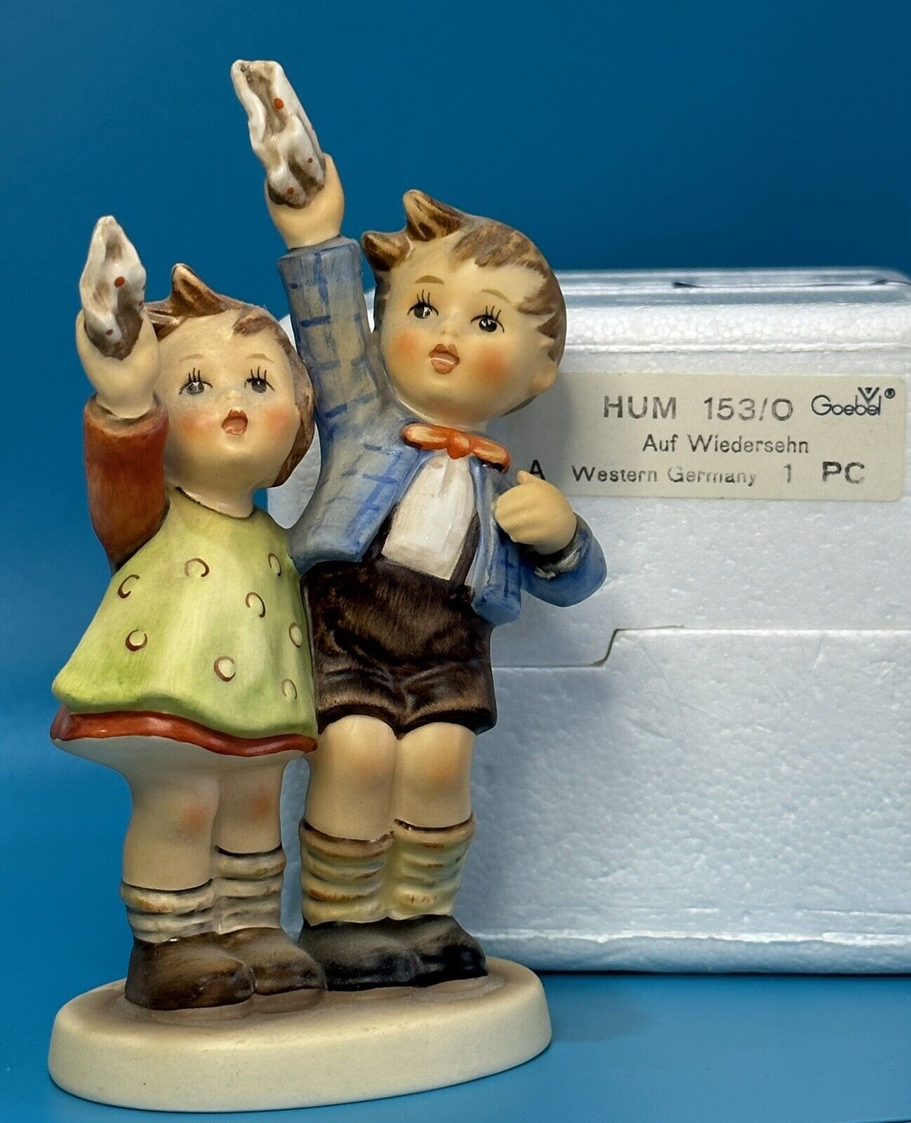 Vintage Goebel Hummel Figurine AUF WIEDERSEHEN Hum 153/0 TMK-5 West Germany MINT