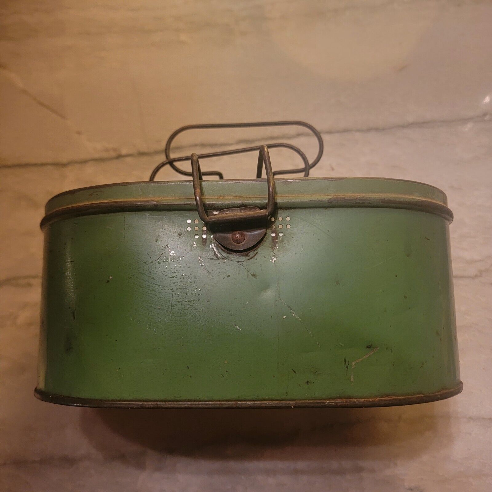 Vintage Handy Oval Lunch Box, Patent No. 1737249 1930\'s Lunch Box, Green Color