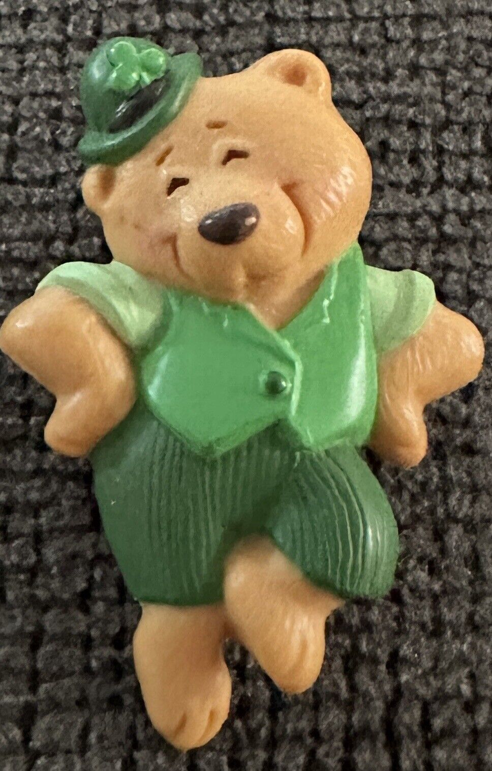 Vintage 1986 Hallmark Teddy Bear Irish Leprechaun Pin St Patrick's Day 2” Box 8