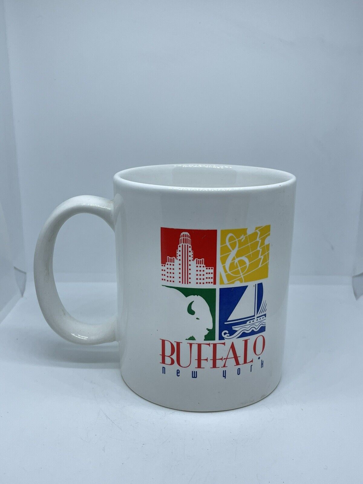Vintage Buffalo New York Coffee / Tea Mug ~ Ceramic Souvenir Collectible ~ NOS