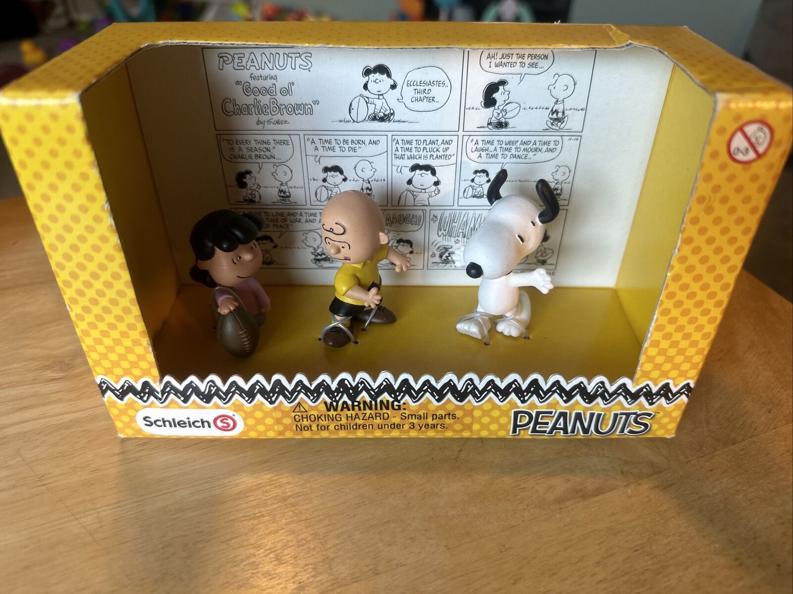 SCHLEICH PEANUTS CLASSIC GIFT SET FIGURES #22014 *NEW* Comic Strip Charlie Lucy