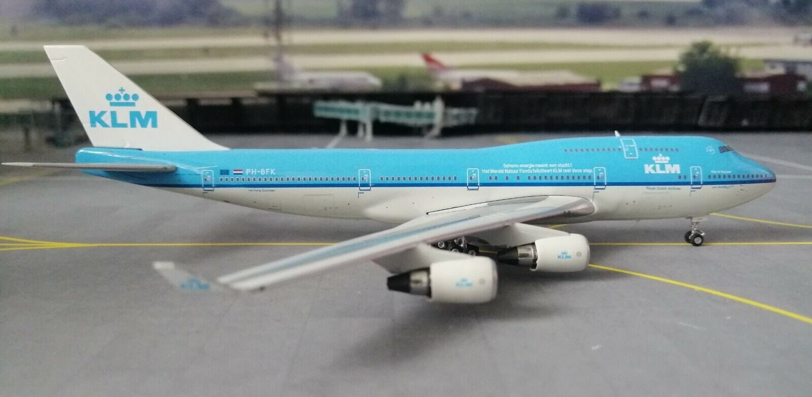 KLM Boeing B747-400 PH-BFK \
