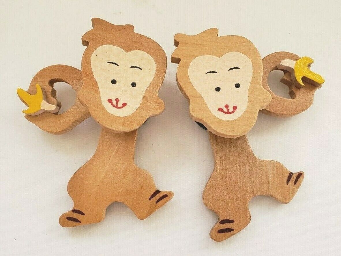 Monkey  Wood Magnet  Moveable Arms Set Of 2    NEW   2761