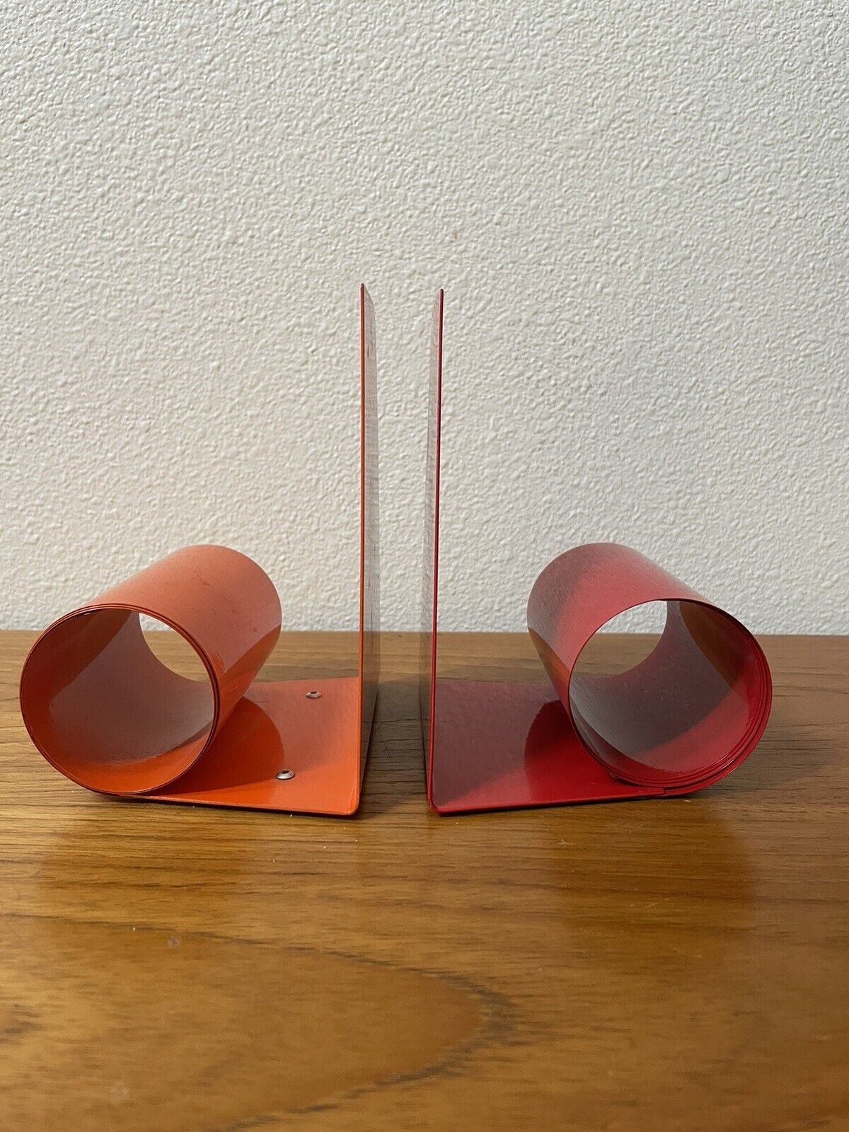 Vintage Mid Century Modern Metal Coil Bookends